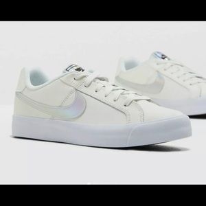 nike a02810
